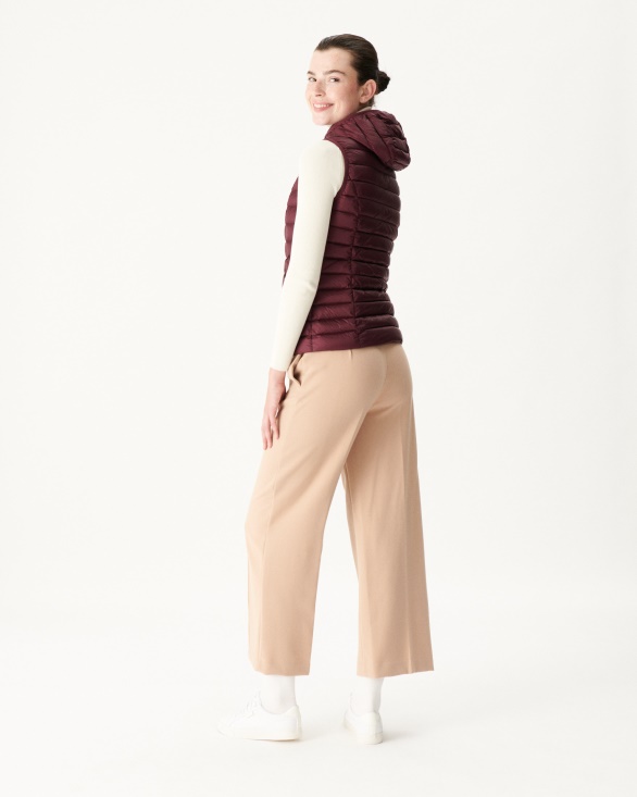 Light Sleeveless Down Jacket Aubergine Mali Jott UK